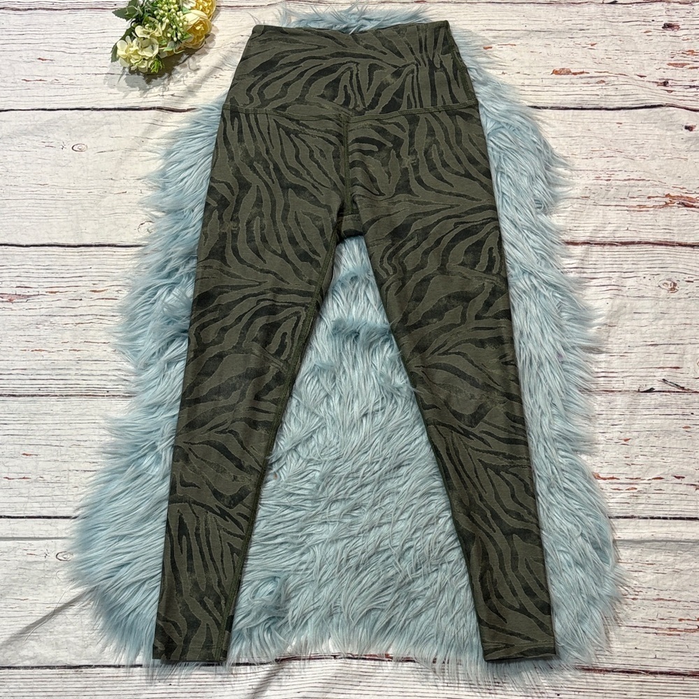 Beyond Yoga Caught In The Midi Leggings - Wild Life Buttery Soft Spacedye Fabric